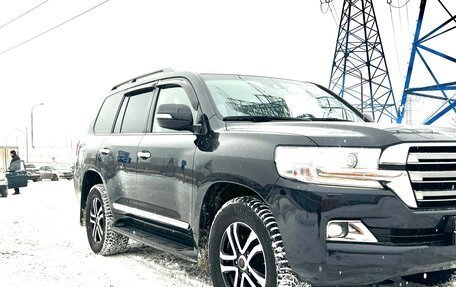 Toyota Land Cruiser 200, 2020 год, 8 800 000 рублей, 5 фотография