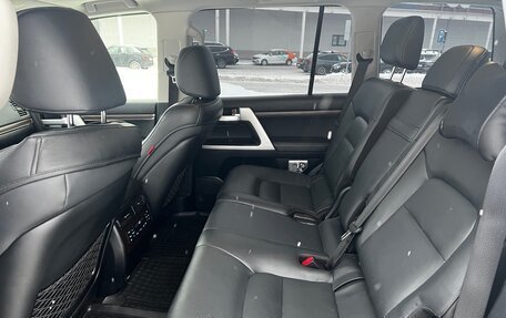Toyota Land Cruiser 200, 2020 год, 8 800 000 рублей, 26 фотография