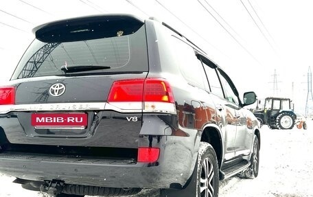 Toyota Land Cruiser 200, 2020 год, 8 800 000 рублей, 32 фотография