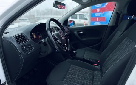 Volkswagen Polo VI (EU Market), 2018 год, 950 000 рублей, 11 фотография