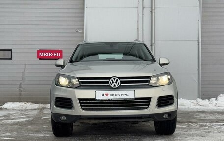 Volkswagen Touareg III, 2011 год, 1 990 000 рублей, 3 фотография