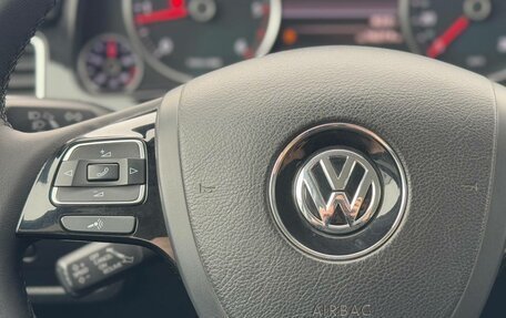 Volkswagen Touareg III, 2011 год, 1 990 000 рублей, 12 фотография