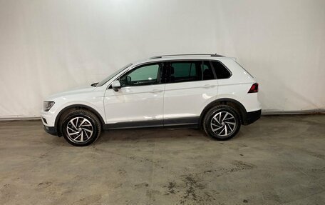 Volkswagen Tiguan II, 2018 год, 2 030 000 рублей, 7 фотография