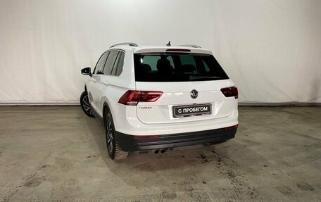 Volkswagen Tiguan II, 2018 год, 2 030 000 рублей, 5 фотография