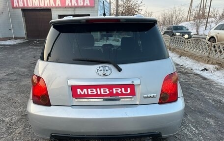 Toyota Ist II, 2002 год, 576 000 рублей, 3 фотография