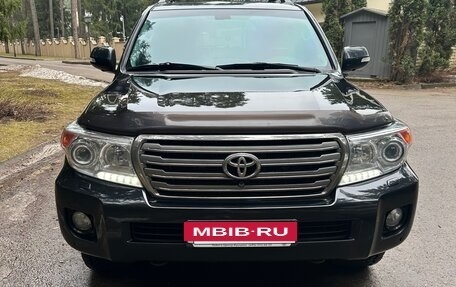 Toyota Land Cruiser 200, 2013 год, 3 200 000 рублей, 13 фотография