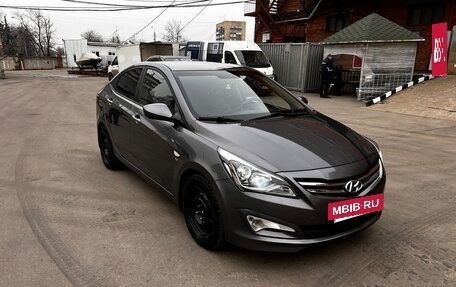 Hyundai Solaris II рестайлинг, 2014 год, 990 000 рублей, 2 фотография