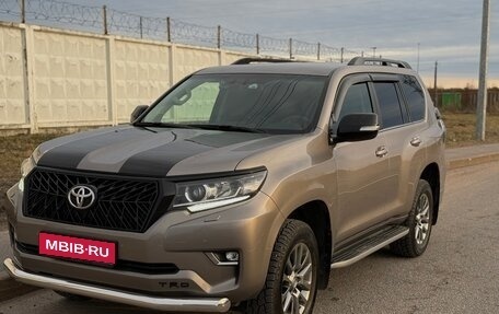 Toyota Land Cruiser Prado 150 рестайлинг 2, 2019 год, 6 050 000 рублей, 1 фотография