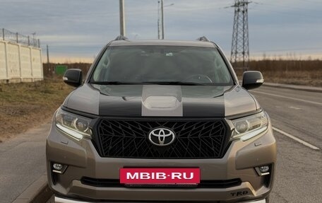 Toyota Land Cruiser Prado 150 рестайлинг 2, 2019 год, 6 050 000 рублей, 2 фотография