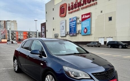 Opel Astra J, 2011 год, 700 000 рублей, 4 фотография