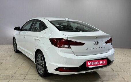 Hyundai Elantra VI рестайлинг, 2019 год, 1 810 000 рублей, 7 фотография