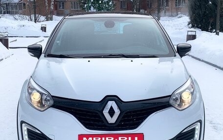 Renault Kaptur I рестайлинг, 2017 год, 1 699 000 рублей, 4 фотография