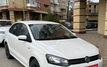 Volkswagen Polo VI (EU Market), 2013 год, 950 000 рублей, 1 фотография