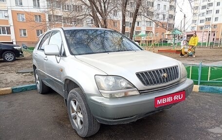 Toyota Harrier, 1999 год, 445 000 рублей, 1 фотография