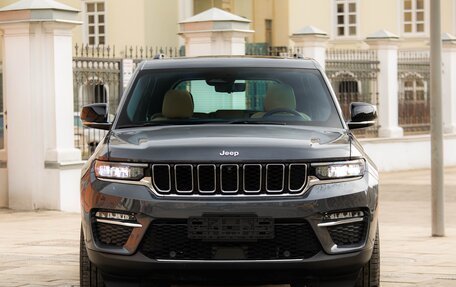 Jeep Grand Cherokee, 2023 год, 7 950 000 рублей, 2 фотография