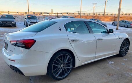 Maserati Ghibli, 2022 год, 4 970 000 рублей, 5 фотография