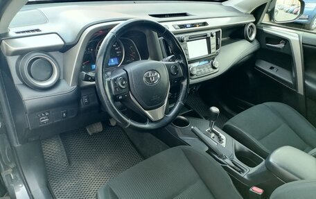 Toyota RAV4, 2015 год, 1 939 000 рублей, 9 фотография