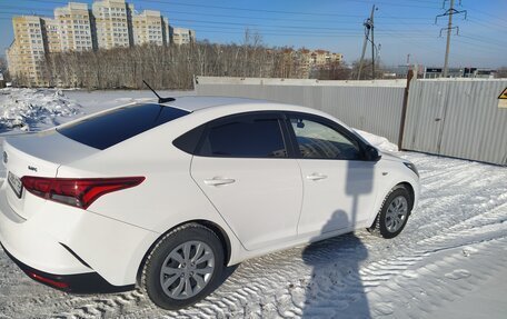 Hyundai Solaris II рестайлинг, 2021 год, 1 870 000 рублей, 2 фотография