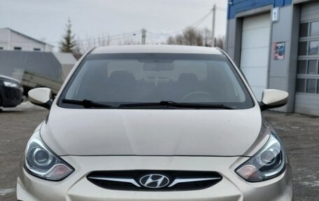 Hyundai Solaris II рестайлинг, 2011 год, 710 000 рублей, 2 фотография