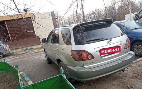 Toyota Harrier, 1999 год, 445 000 рублей, 2 фотография