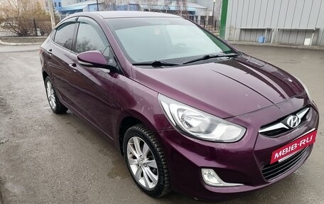 Hyundai Solaris II рестайлинг, 2010 год, 670 000 рублей, 8 фотография