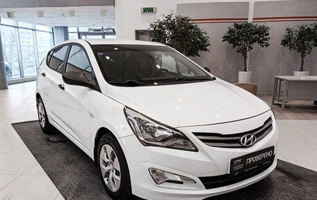 Hyundai Solaris II рестайлинг, 2014 год, 998 000 рублей, 3 фотография