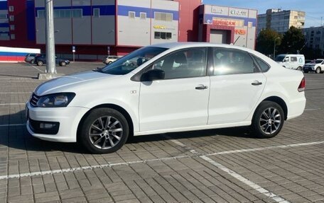 Volkswagen Polo VI (EU Market), 2017 год, 1 100 000 рублей, 8 фотография