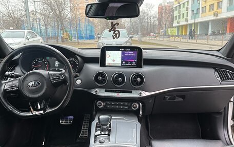 KIA Stinger I, 2018 год, 3 100 000 рублей, 10 фотография