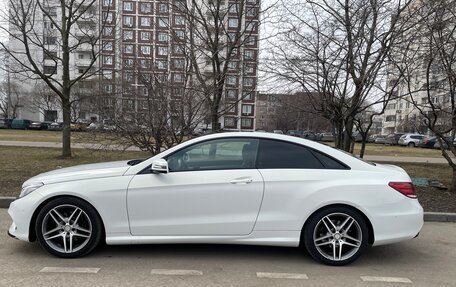 Mercedes-Benz E-Класс, 2014 год, 2 500 000 рублей, 3 фотография