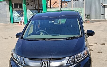 Honda Freed II, 2017 год, 1 799 000 рублей, 2 фотография