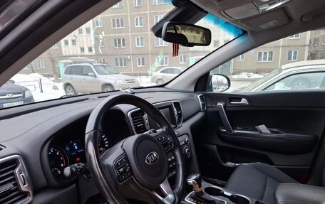KIA Sportage IV рестайлинг, 2018 год, 2 000 000 рублей, 7 фотография