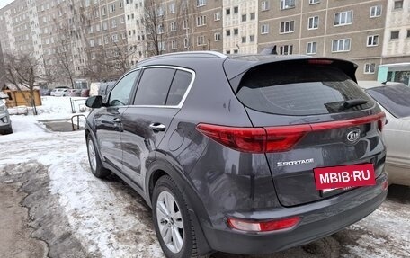 KIA Sportage IV рестайлинг, 2018 год, 2 000 000 рублей, 3 фотография