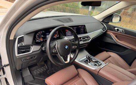 BMW X5, 2019 год, 7 050 000 рублей, 3 фотография