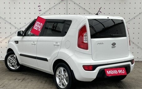 KIA Soul I рестайлинг, 2014 год, 1 000 000 рублей, 5 фотография