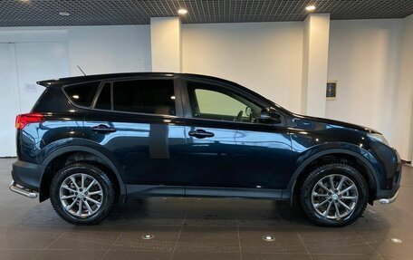 Toyota RAV4, 2015 год, 2 100 000 рублей, 2 фотография