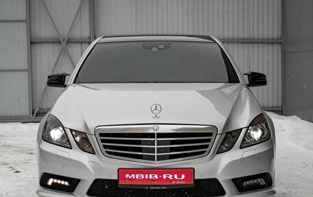 Mercedes-Benz E-Класс, 2011 год, 2 180 000 рублей, 2 фотография