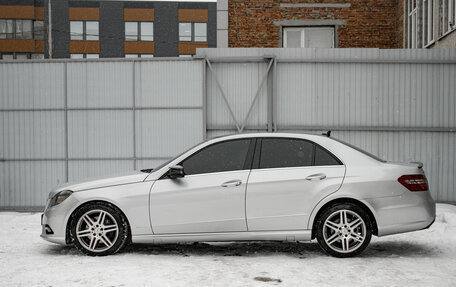 Mercedes-Benz E-Класс, 2011 год, 2 180 000 рублей, 8 фотография