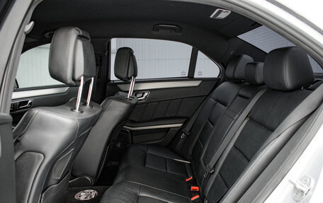 Mercedes-Benz E-Класс, 2011 год, 2 180 000 рублей, 32 фотография