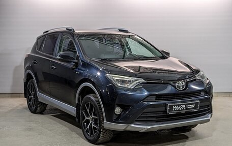 Toyota RAV4, 2017 год, 2 625 000 рублей, 3 фотография