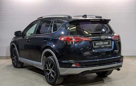 Toyota RAV4, 2017 год, 2 625 000 рублей, 6 фотография