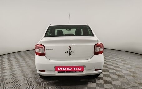 Renault Logan II, 2015 год, 715 000 рублей, 6 фотография