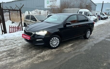 Skoda Rapid II, 2021 год, 1 350 000 рублей, 2 фотография