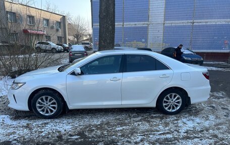 Toyota Camry, 2015 год, 1 900 000 рублей, 4 фотография