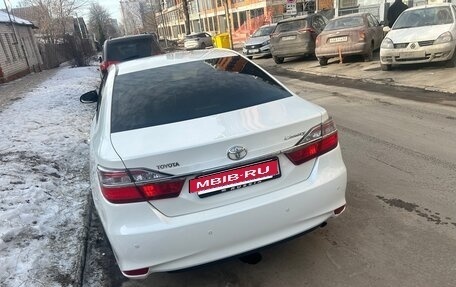 Toyota Camry, 2015 год, 1 900 000 рублей, 3 фотография