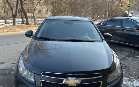 Chevrolet Cruze II, 2011 год, 800 000 рублей, 1 фотография