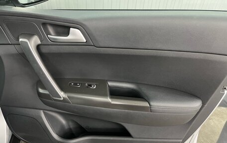 KIA Sportage IV рестайлинг, 2018 год, 1 997 000 рублей, 19 фотография