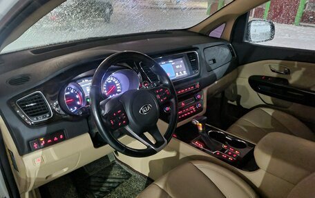 KIA Carnival III, 2019 год, 3 350 000 рублей, 15 фотография