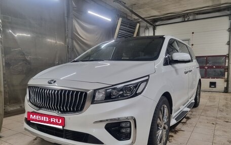 KIA Carnival III, 2019 год, 3 350 000 рублей, 30 фотография