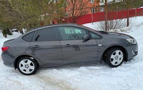 Opel Astra J, 2013 год, 800 000 рублей, 6 фотография
