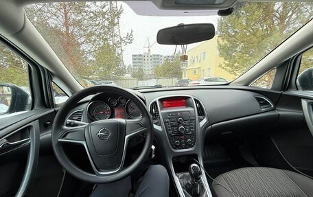 Opel Astra J, 2013 год, 800 000 рублей, 10 фотография